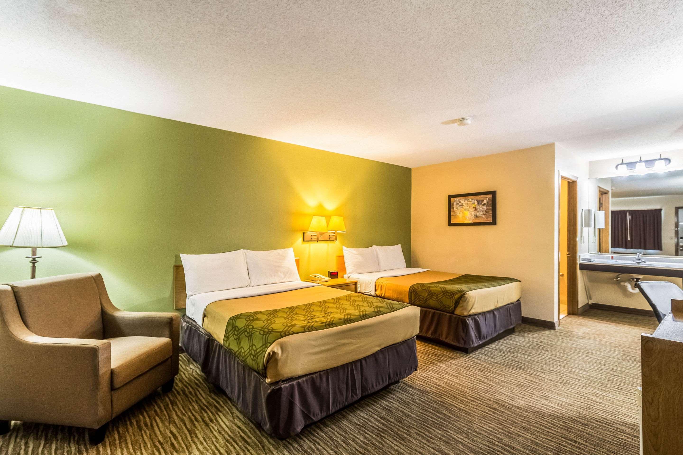 Econo Lodge - Valley City Bagian luar foto