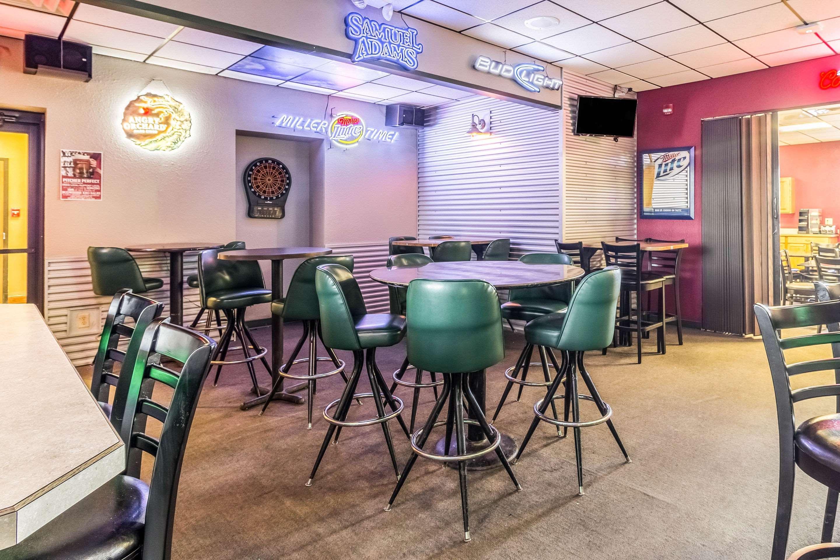 Econo Lodge - Valley City Bagian luar foto