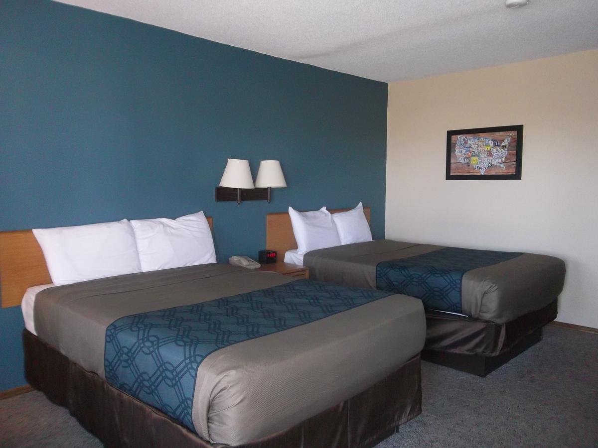Econo Lodge - Valley City Bagian luar foto