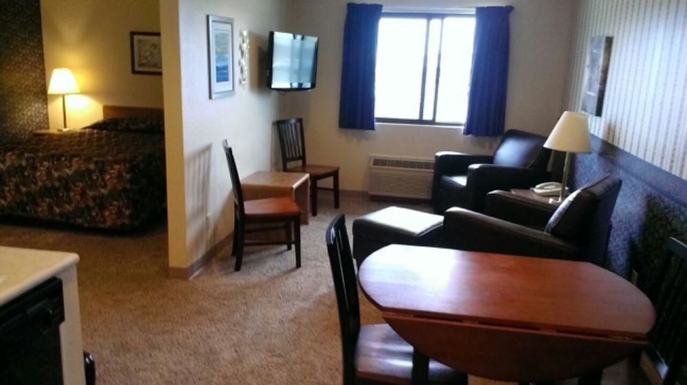 Econo Lodge - Valley City Bagian luar foto