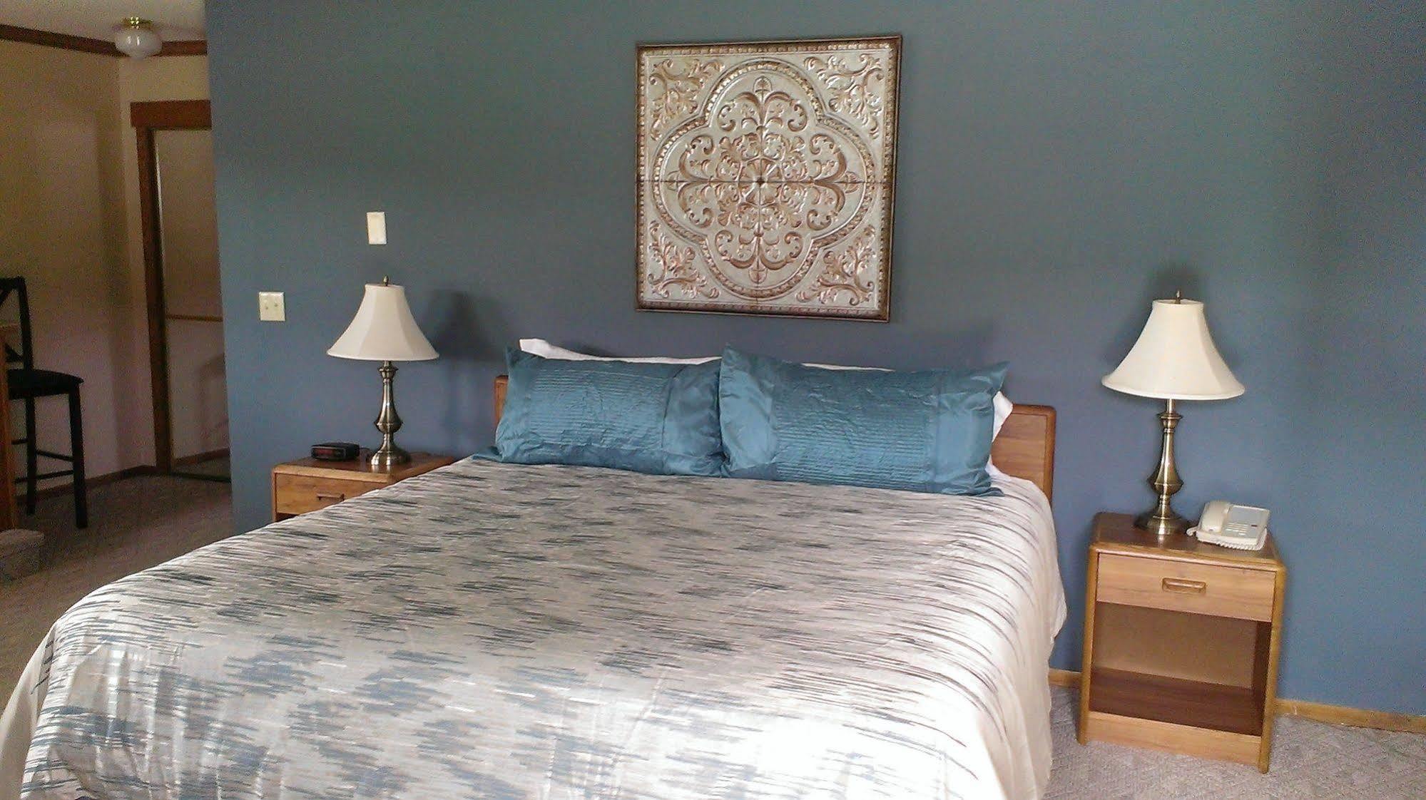 Econo Lodge - Valley City Bagian luar foto