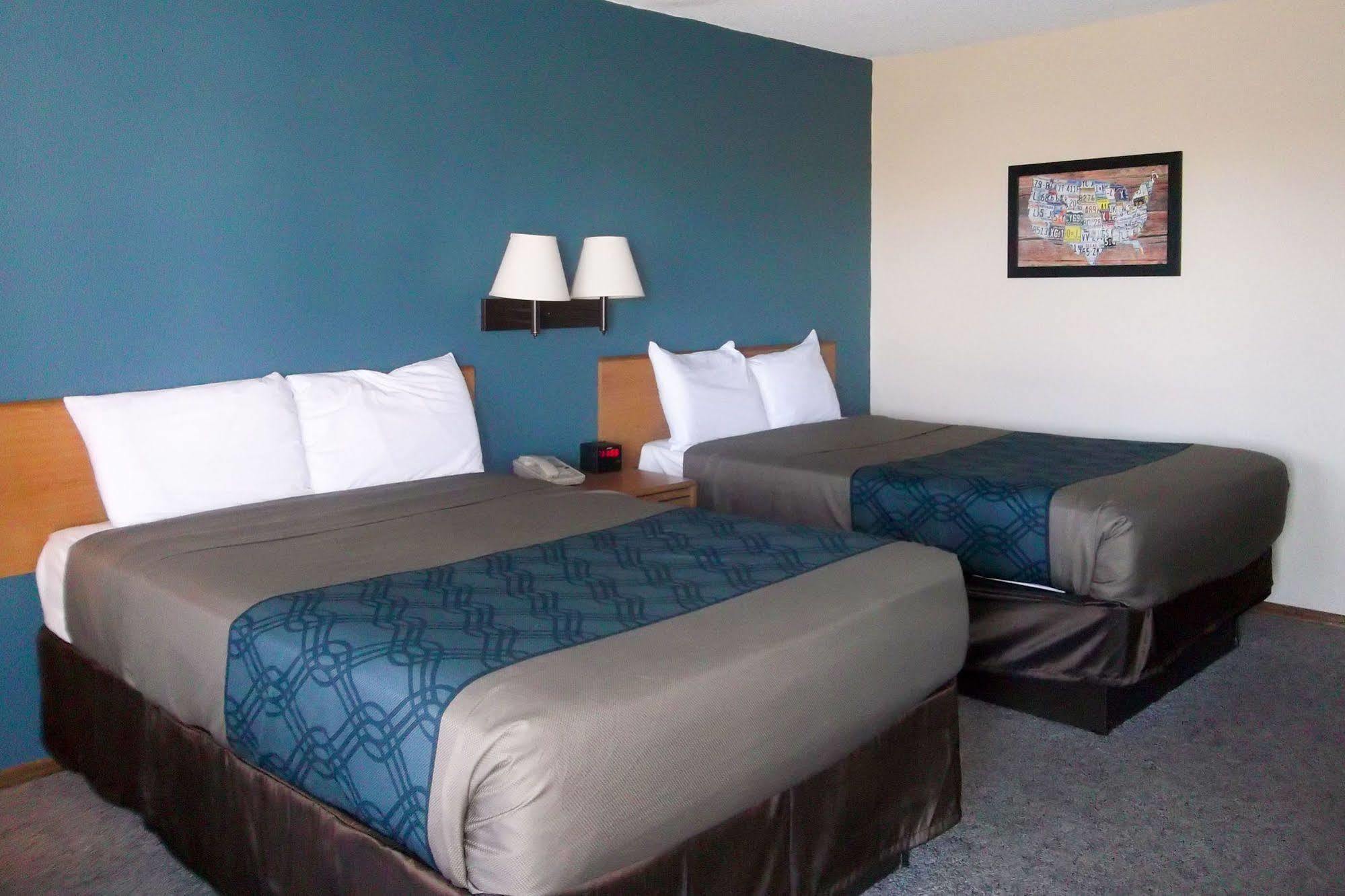 Econo Lodge - Valley City Bagian luar foto